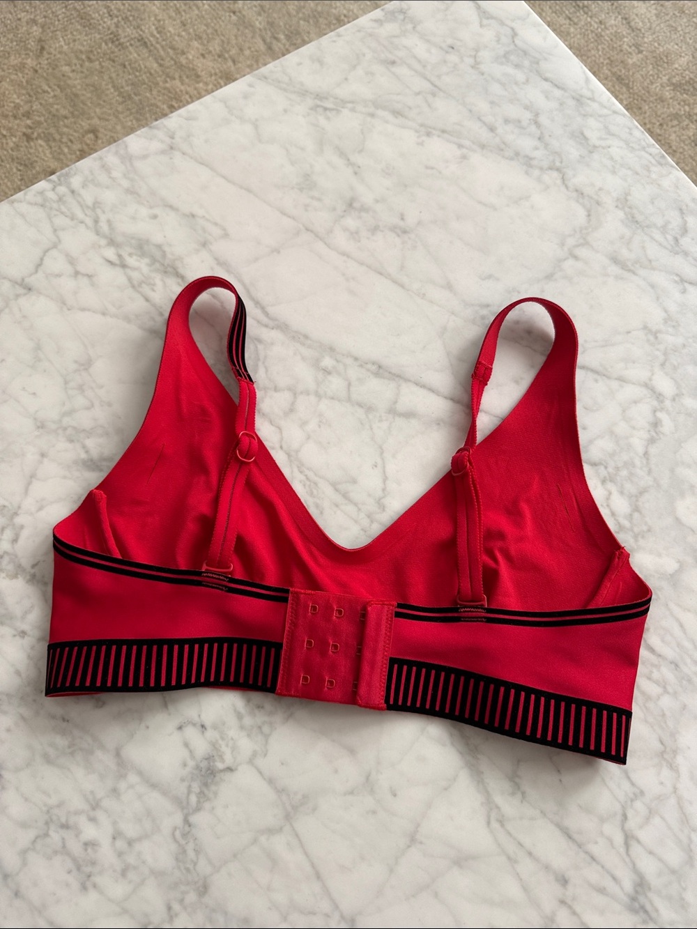 ALO airlift line up bra - Picture 2 of 2